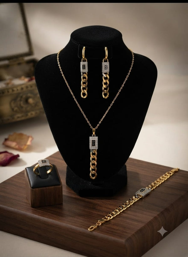Gold Monogram Jewelry Set – Jewelry Watches