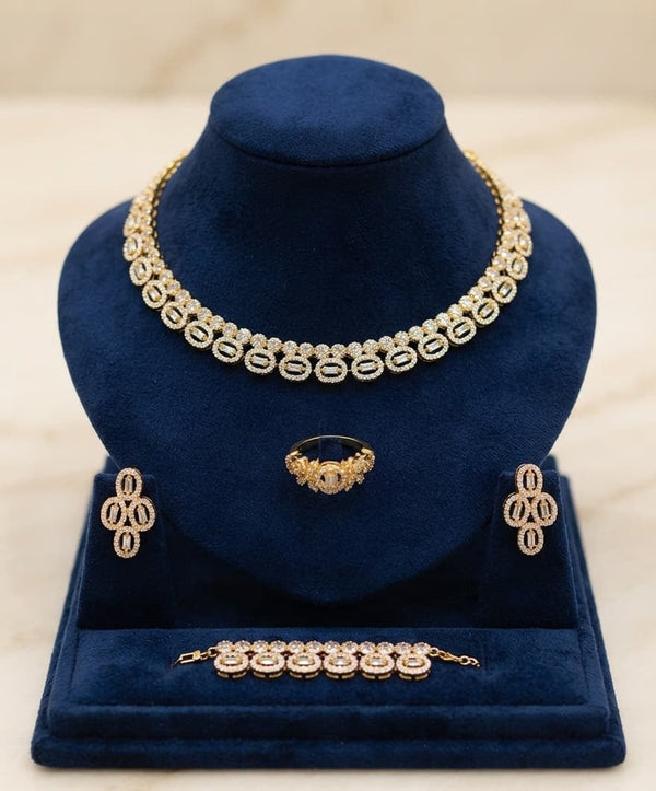 Woman Elegant Jewelry Set – Jewelry Watches