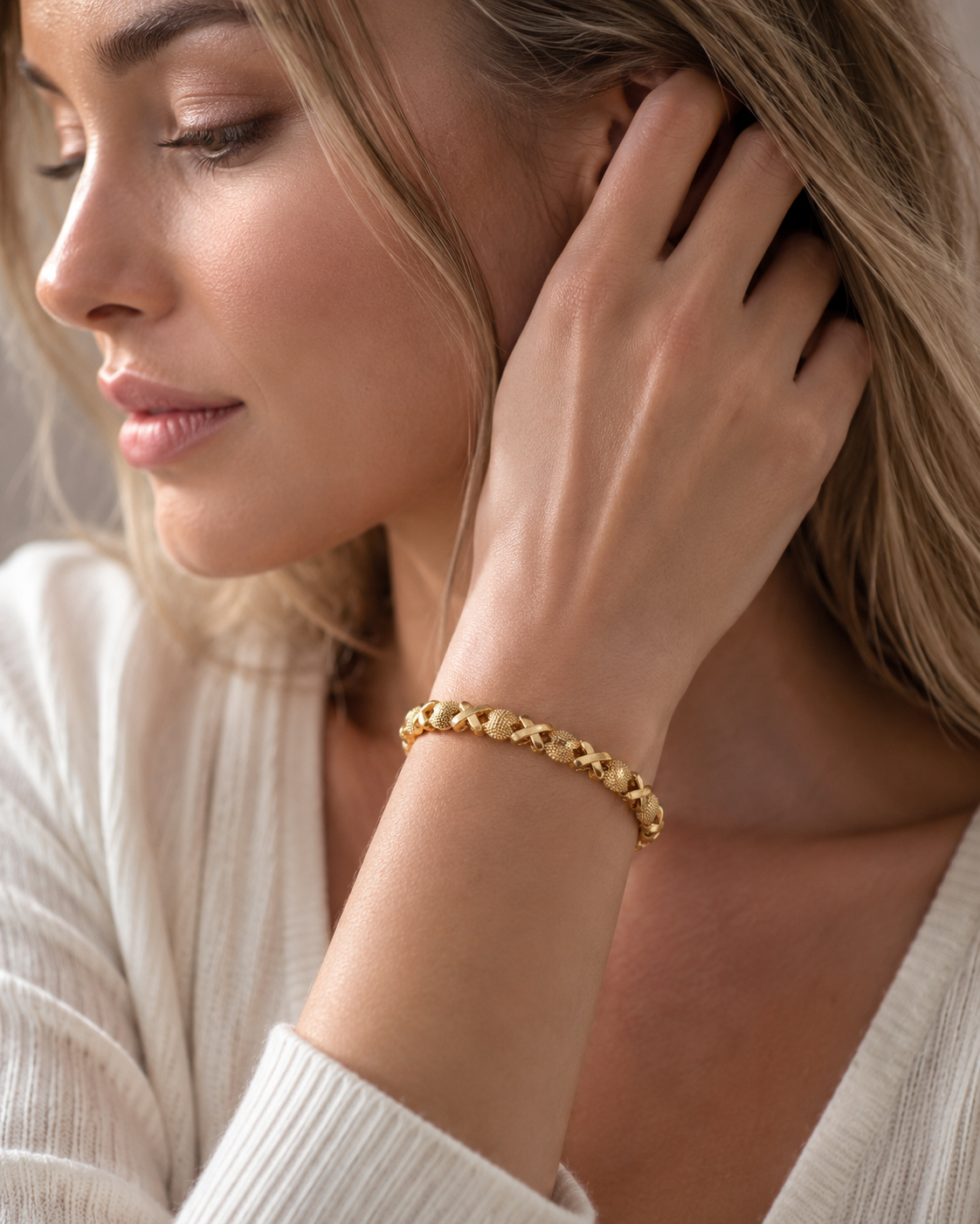 Textured Gold Heart Bracelet – Jewelry Watches