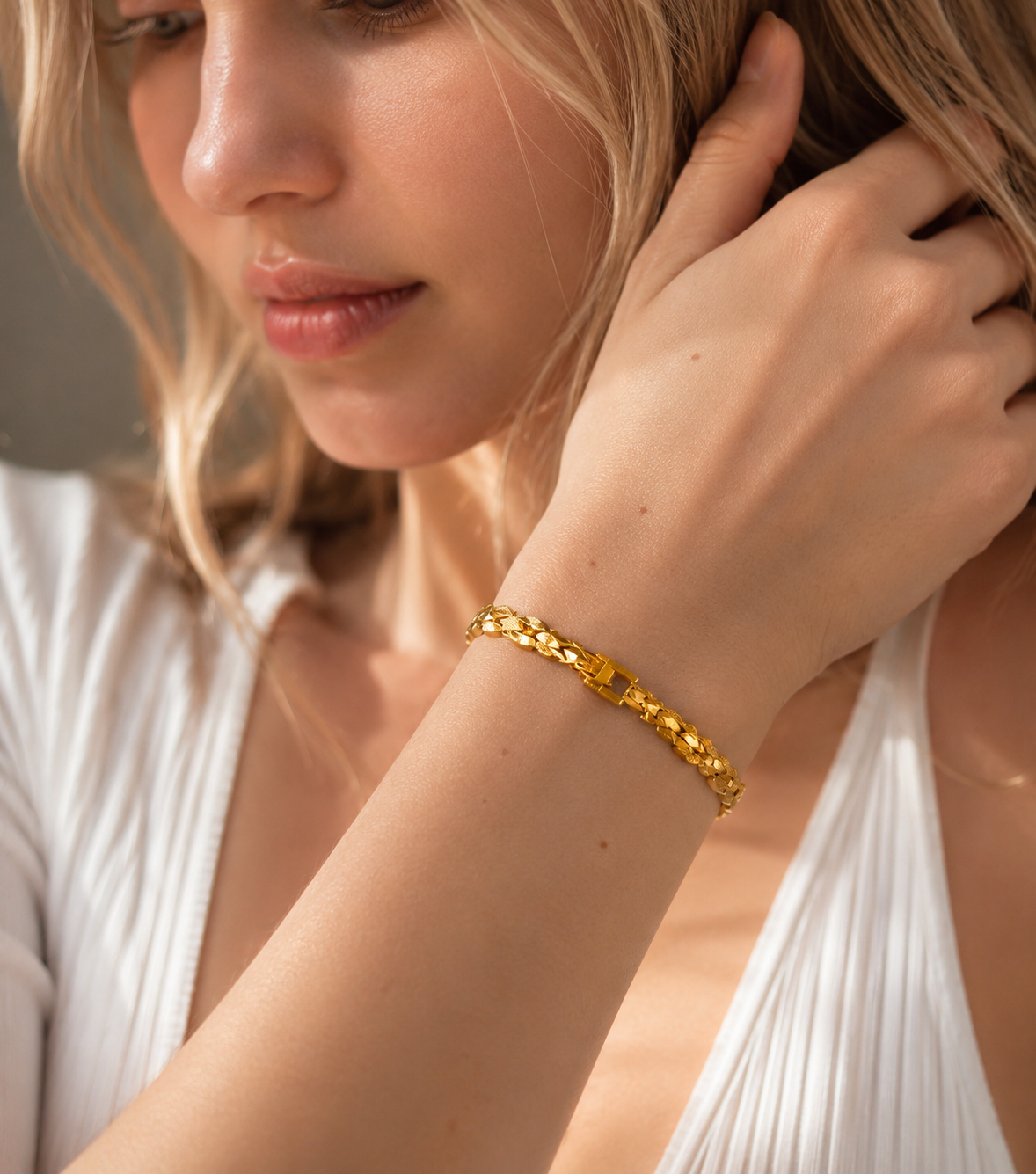 Textured Gold Link Bracelet – Jewelry Watches