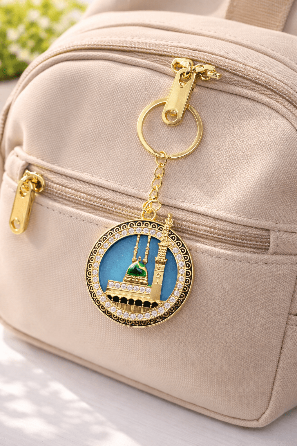 Masjid-e-Nabawi Round Rhinestone Keychain – Islamic Collection