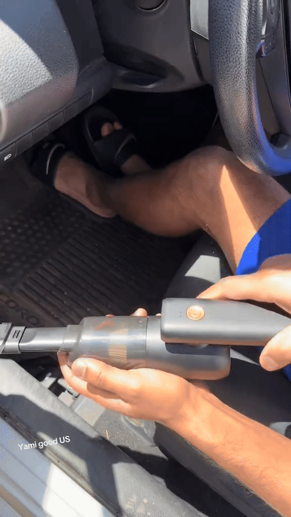 Mini Handheld Folding Vacuum Cleaner – Electronics & Gadgets